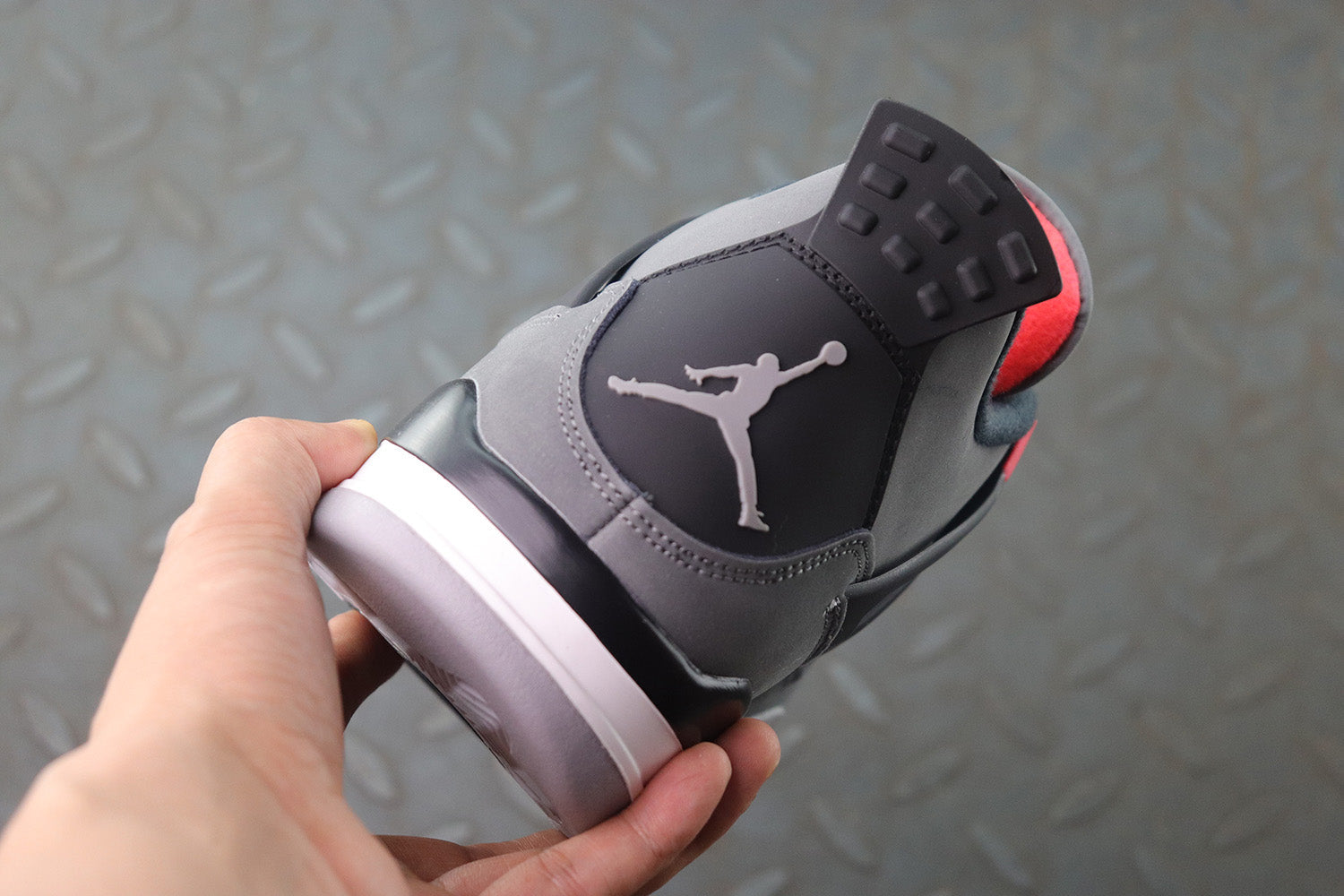 Air Jordan 4 Retro“Infrared”