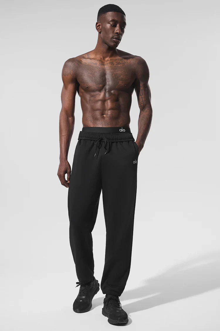 Accolade Sweatpant - Alo